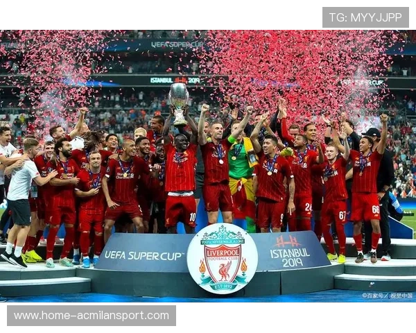 曼联边路的插上并回传制造了头球机会