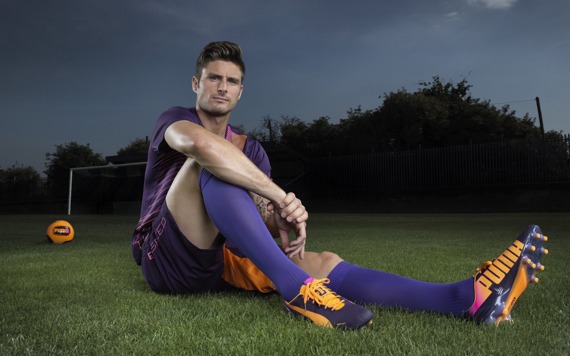 五大联赛球迷文化对球队氛围影响研究，五大联赛球迷入场